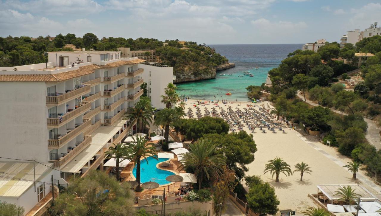 Hotel Apartamentos Cala Santanyi Exterior photo