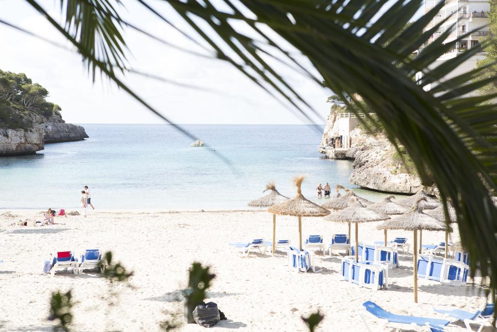 Hotel Apartamentos Cala Santanyi Exterior photo